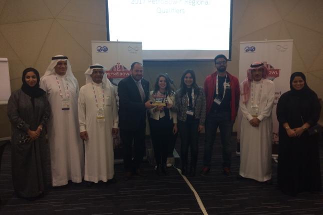 Petrobowl Conference 2017: Our students with SPE President